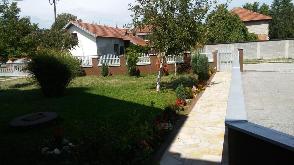 Apartments Alibasic Dubrave Gornje Екстериор снимка